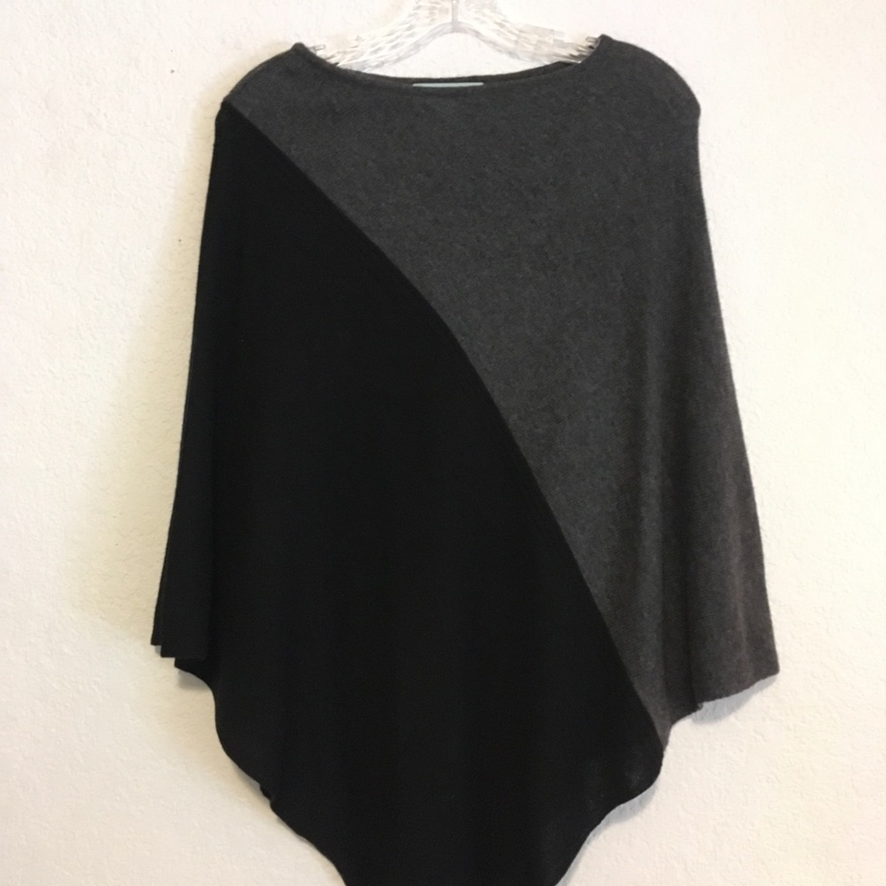 Celeste poncho